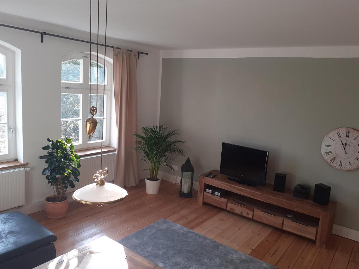 Ferienwohnung Ehemalige Revierfoersterei "Uns Luett" Kuhstorf Exterior foto